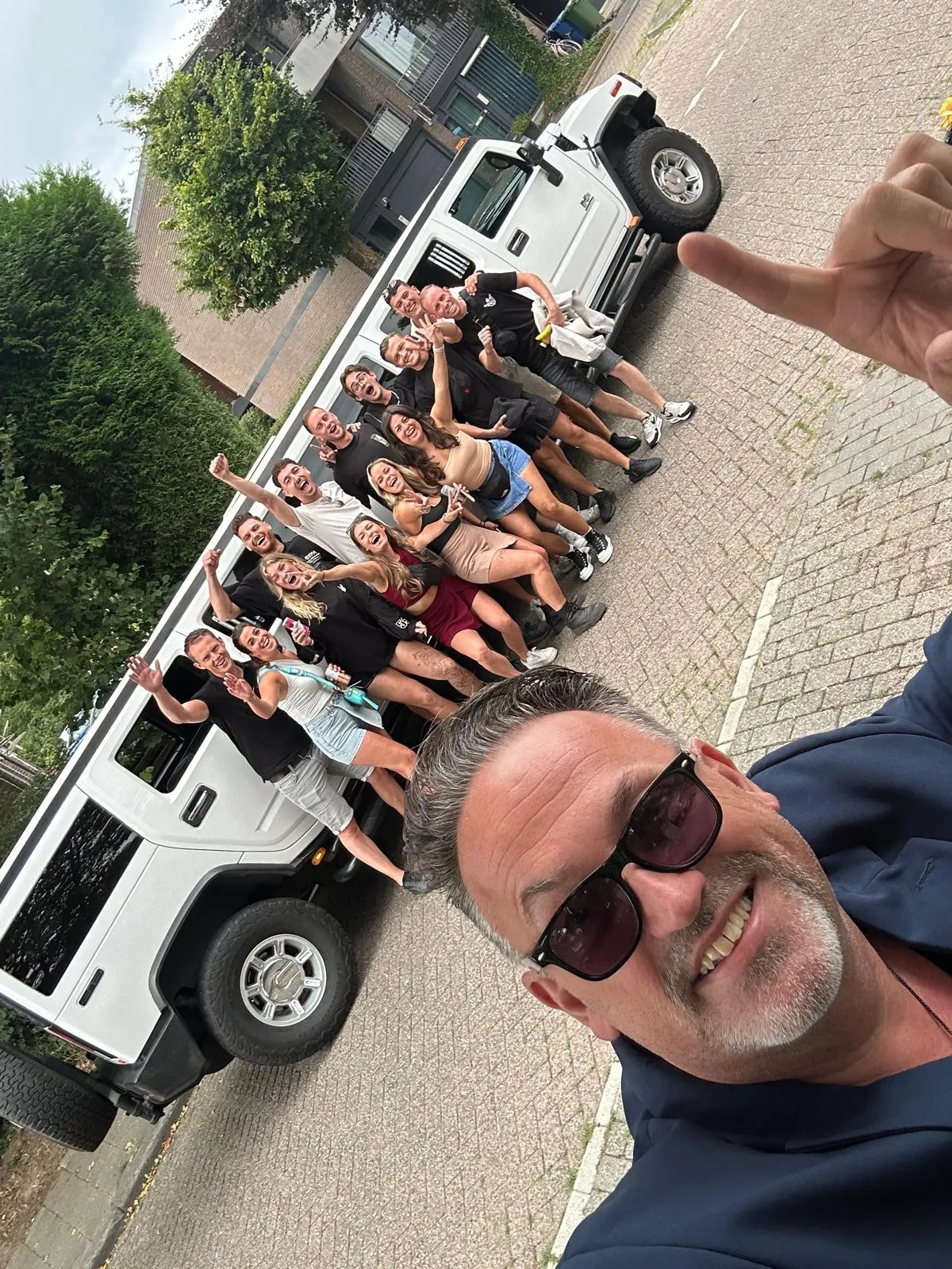 Groep met chauffeur Frans