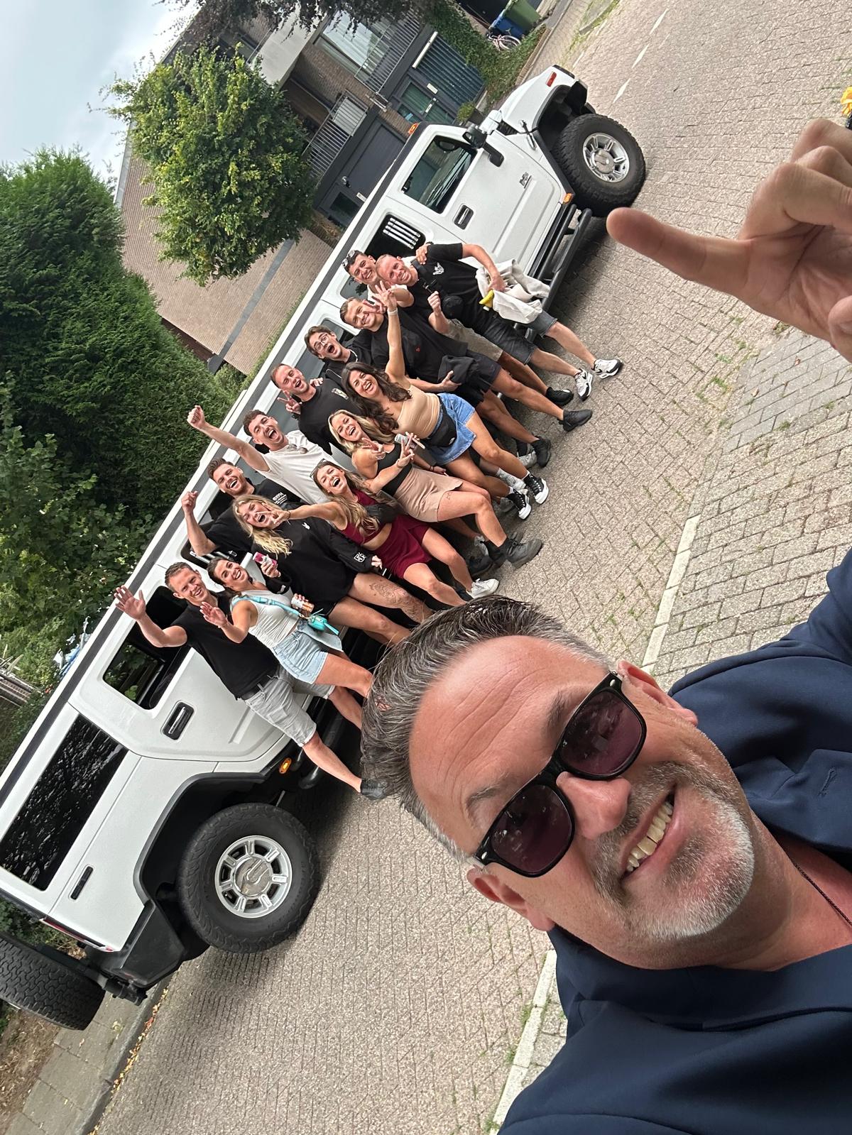 Foto hummer groep